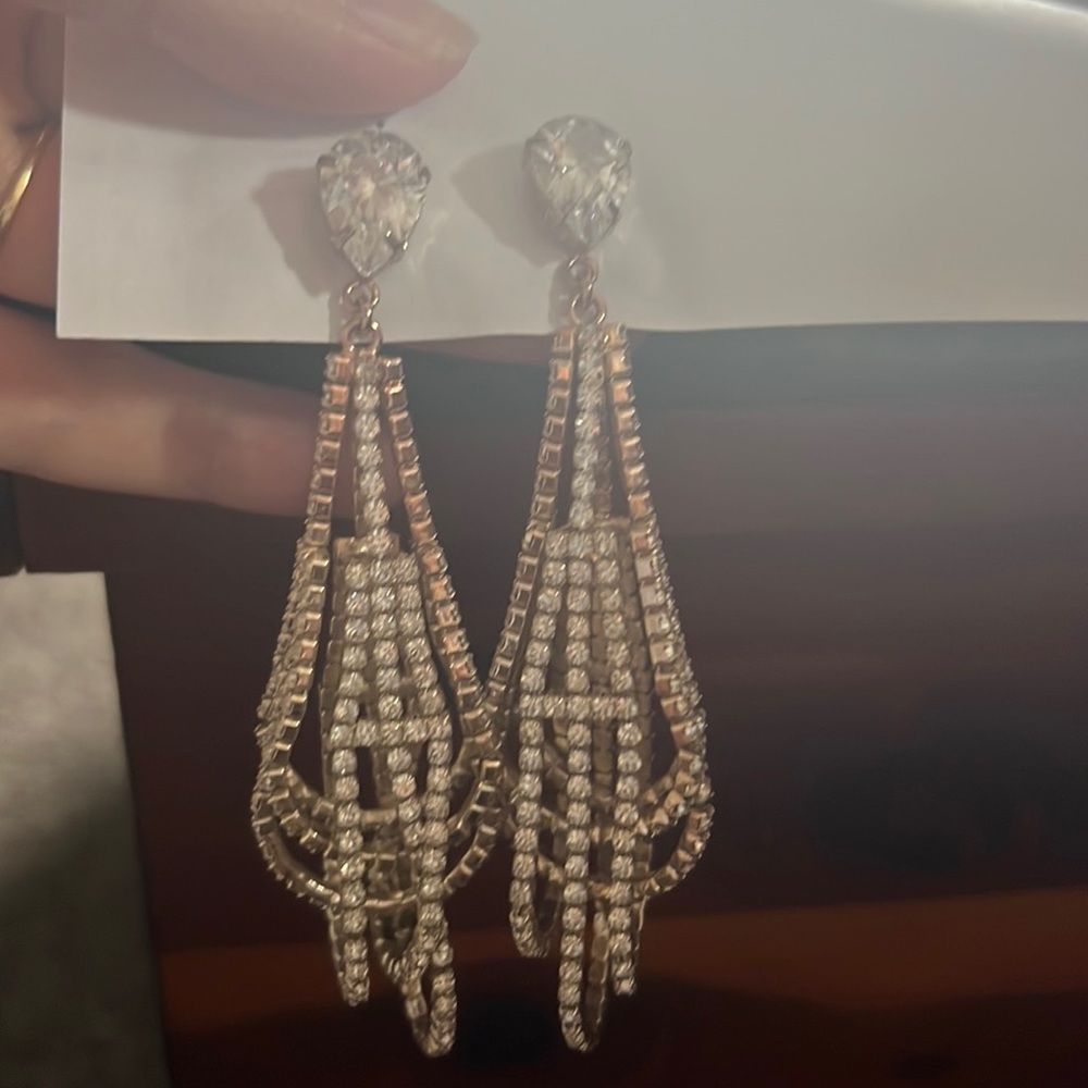 Chandelier earrings